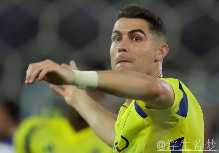 40岁C罗或欲续约3年,提出3大条件:清理外援、换帅皮奥利 40岁C罗或欲续约3年,提出3大条件:清理外援、换帅皮奥利