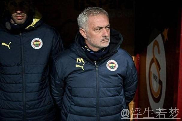 穆里尼奥若遭解雇将创解约金新纪录，职业生涯累计达1.1亿英镑