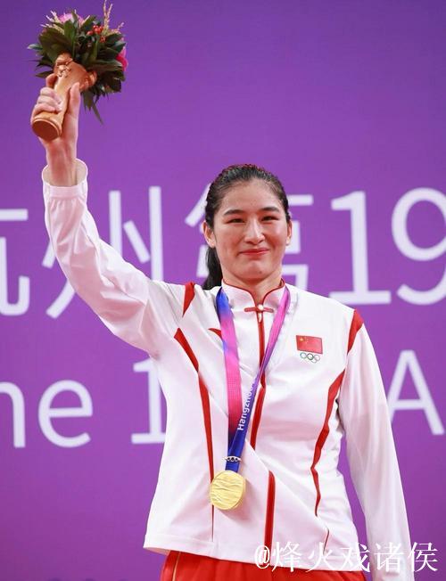 全运会拳击比赛:奥运冠军李倩晋级八强 全运会拳击比赛:奥运冠军李倩晋级八强